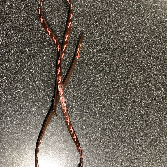 Barely Used American Eagle Thin Belt Women Size 10 - Picture 2 of 3